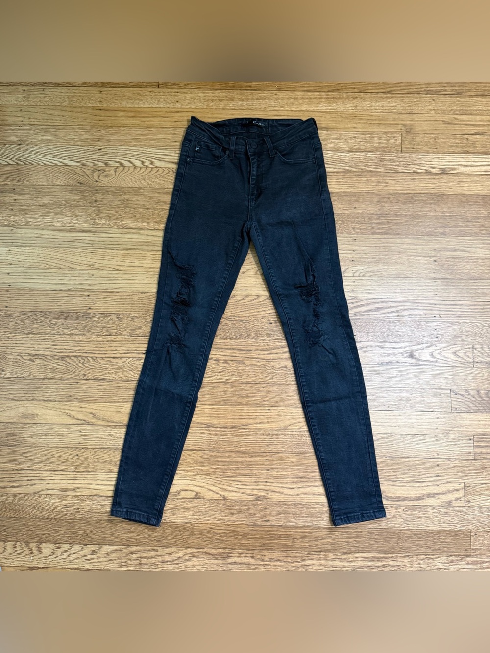 KanCan Black Distressed Skinny Jeans - Women size 5